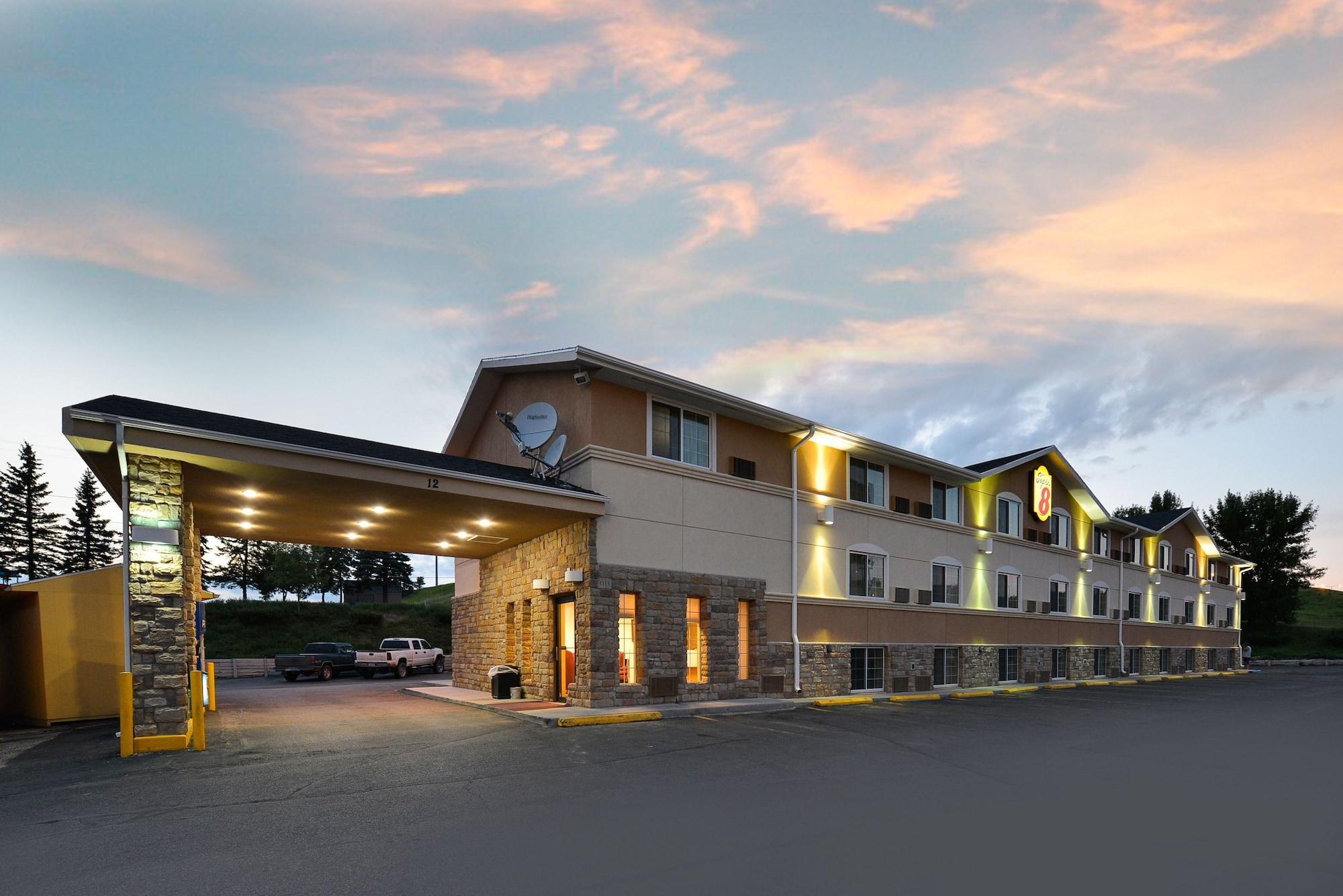 Super 8 By Wyndham Minot Airport Hotel Ngoại thất bức ảnh